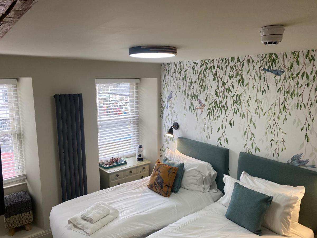 Bed and Breakfast The Hive At Poppi-Red Hawkshead Zewnętrze zdjęcie
